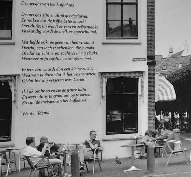 De Meisjes van het Koffiehuis*